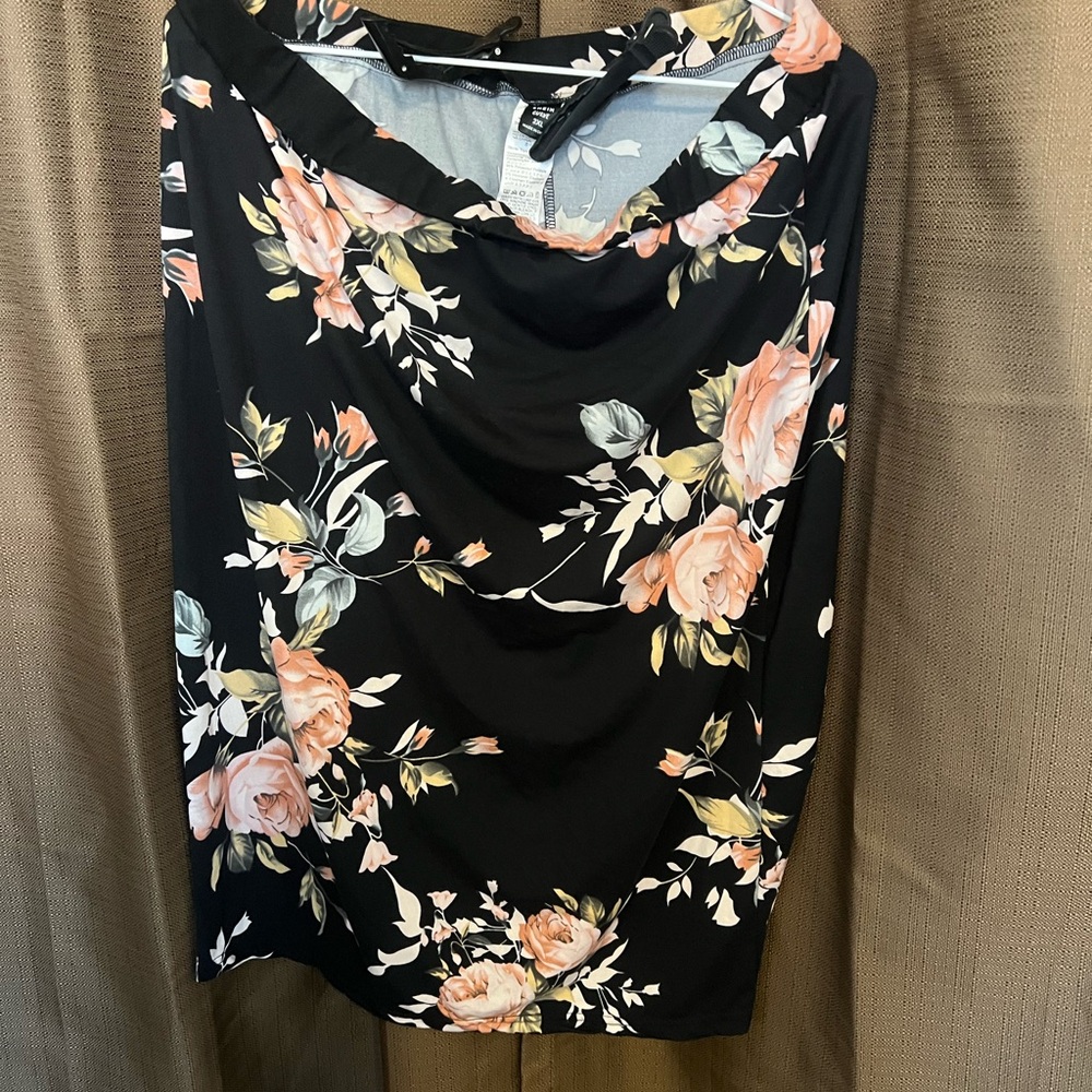SHEIN Black Midi Skirt with Peach Floral Print